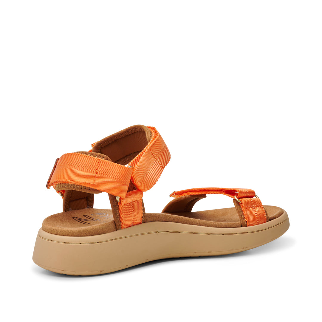 靴 FLOAT-SOLE SANDALS Float Platform in Beige | Melissa Shoes US