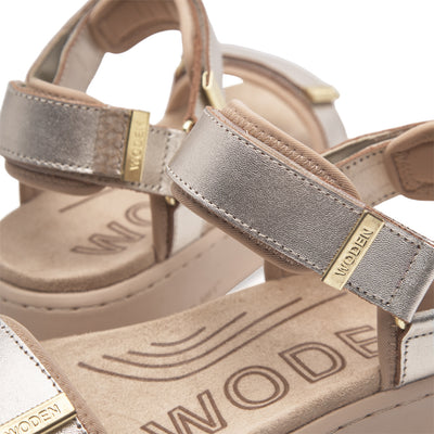 WODEN Line Metallic Sandals 045 Gold