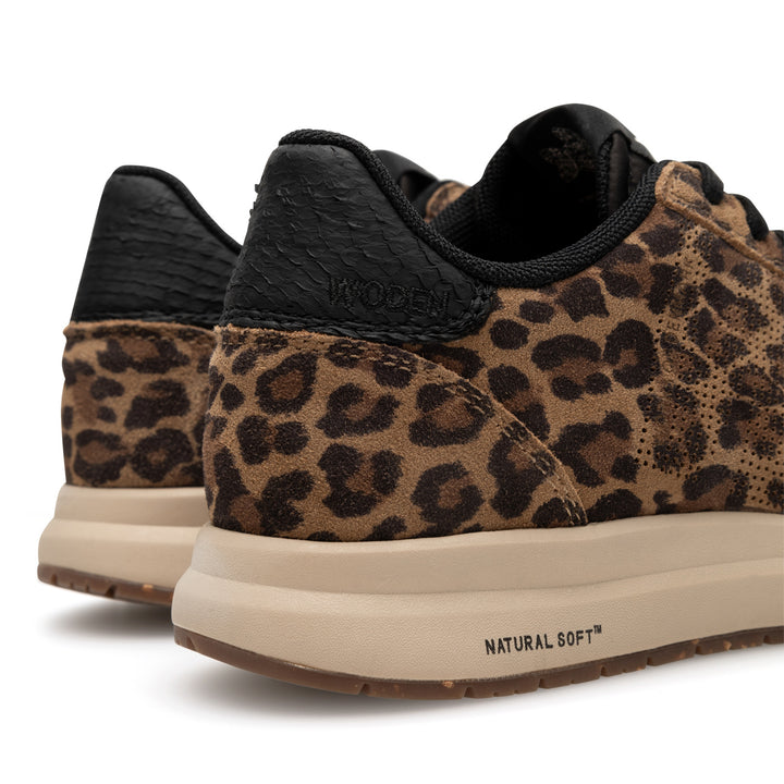 Nicoline Leo - Leopard – woden.com Nicoline Leo - Leopard – woden.com