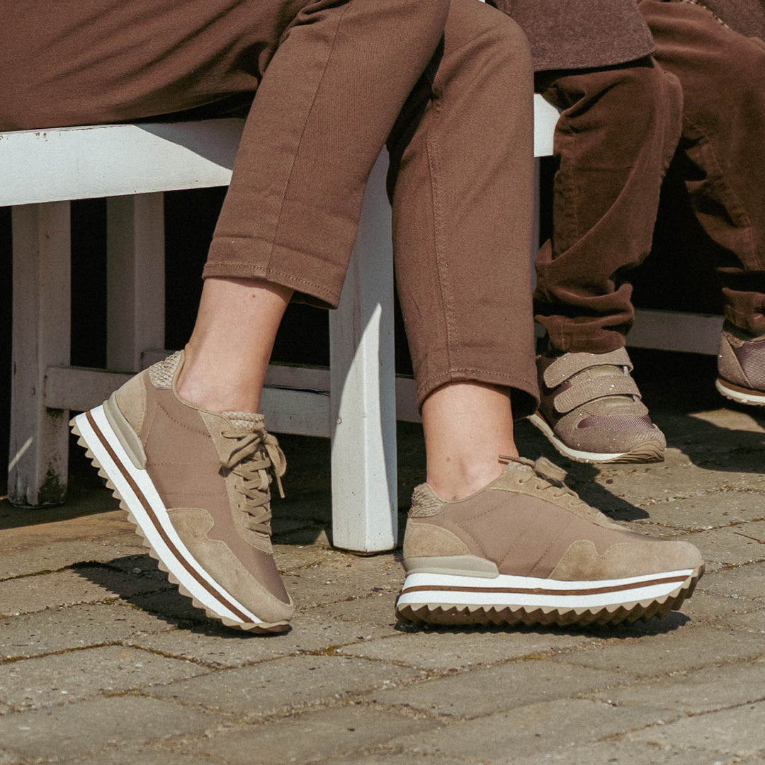 Nora III Leather Plateau - Silver Mink – woden.com