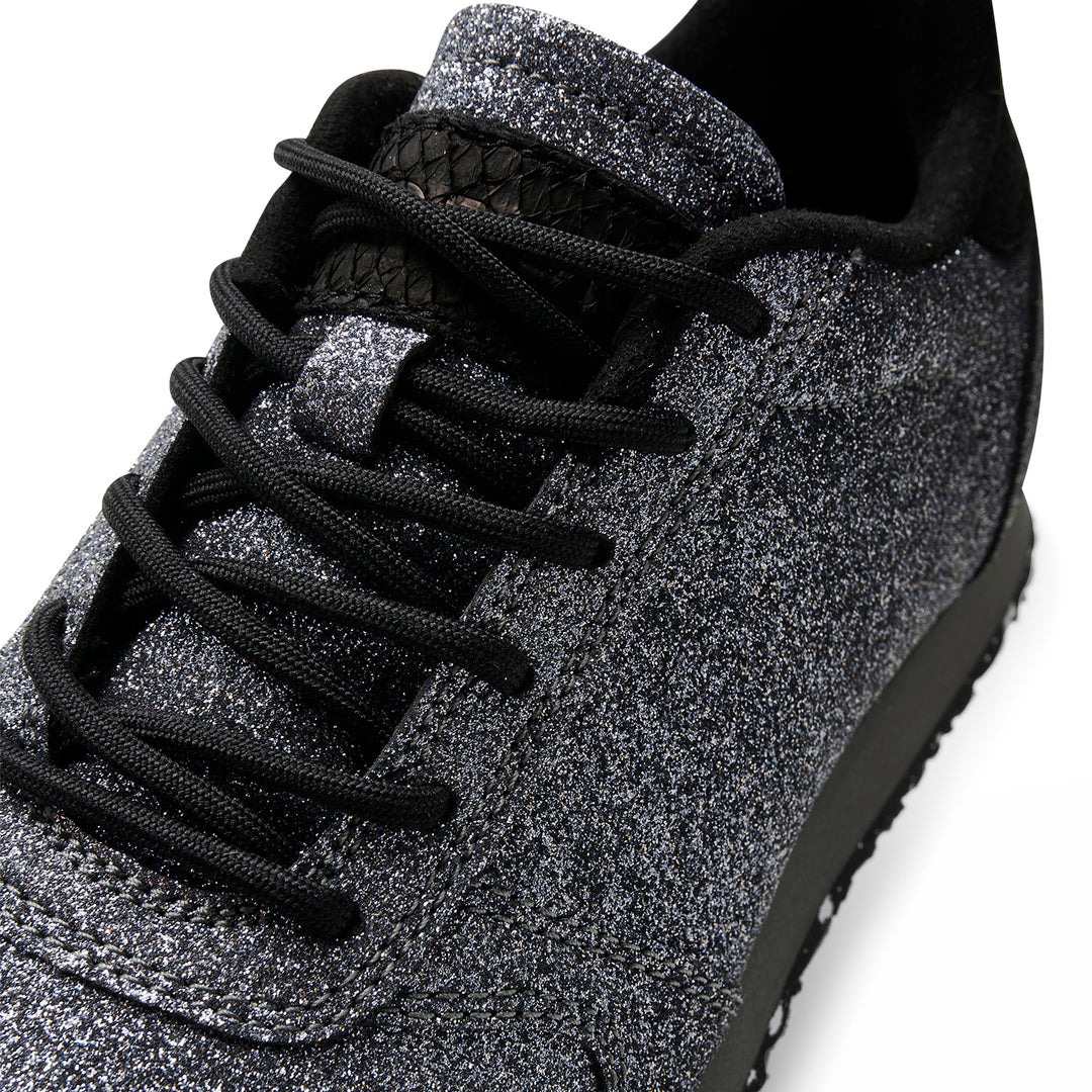 nike black glitter sneakers