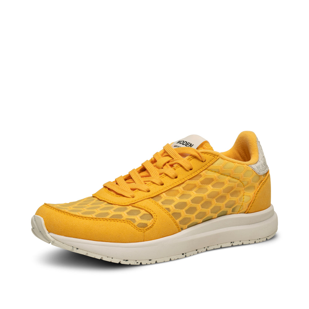 Sneakers with yellow online